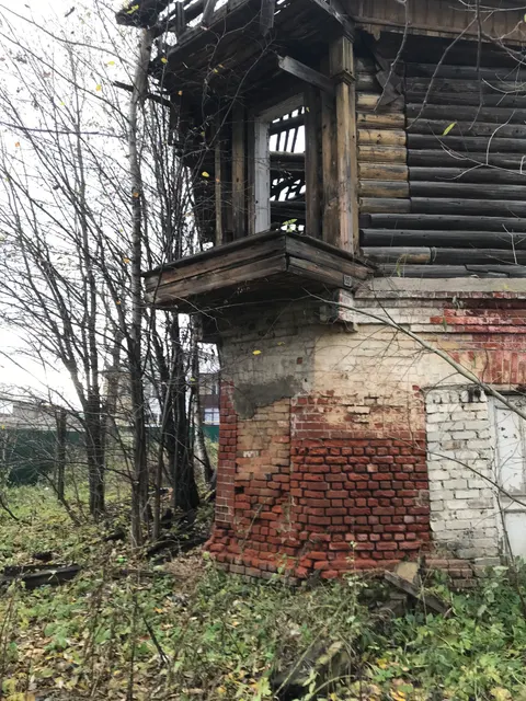 нежилое здание, 2-х этажное, кадастровый номер 76:19:010104:282, общей площадью 195,6 кв.м., расположенное по адресу: г. Ростов Великий, ул. Московская, д.35а с земельным участком, общей площадью: 1110 кв.м, кадастровый номер: 76:19:010103:48, вид разрешенного использования: деловое управление.
