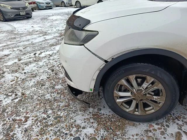 (повторные торги) Легковой автомобиль НИССАН ИКС-ТРЕЙЛ, 2018 г.в., г/н Р374УА124, VIN Z8NTANT32ES070114, № кузова Z8NTANT32ES070114, цвет белый. Идентификационные номера не сверялись, рабочее состояние не проверялось, ключи и документы отсутствуют, автомобиль закрыт. Должник Попов Н.М. Обременения: Арест, запреты на рег. действия. Начальная цена продажи 1421200,00 руб. Задаток 214000,00 руб. (пор. 1672)