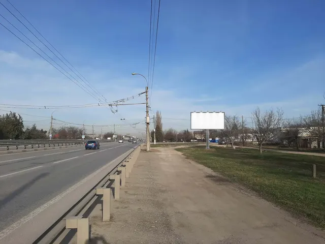 отдельно стоящая рекламная конструкция;