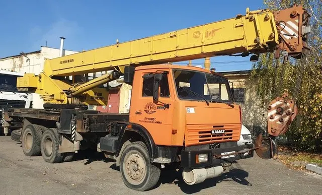 Кран автомобильный КС-45717К-1