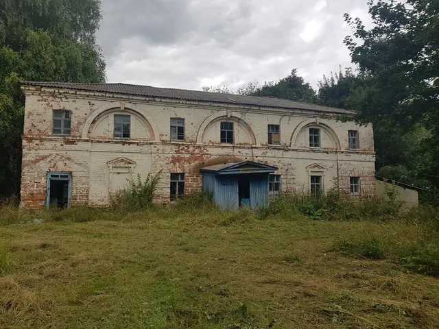 недвижимое имущество - «Памятник архитектуры XIX в., бывший  дом управляющего в имении графа Бахметьева-Протасова»