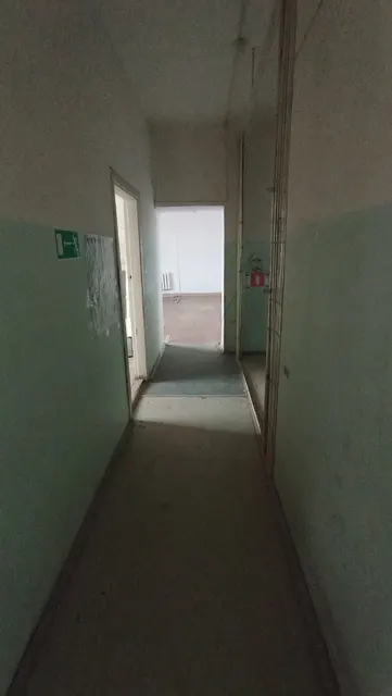 Нежилое помещение площадью 69,8 кв.м с кадастровым № 18:26:050794:1085, расположенного  на 1 этаже многоквартирного дома с кадастровым № 18:26:050794:31 по адресу: Удмуртская Республика, г. Ижевск, ул. Степана Разина, 67.