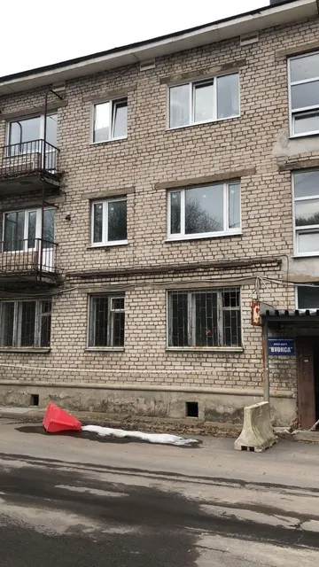 Встроенное нежилое  помещение третьего этажа общей площадью 139,7 кв.м, кадастровый номер 47:01:0000000:32392,  расположенного по адресу: Ленинградская область, Выборгский район, г. Светогорск, ул. Рощинская, д. 2