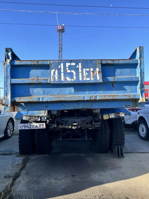 Автомобиль МАЗ-5551