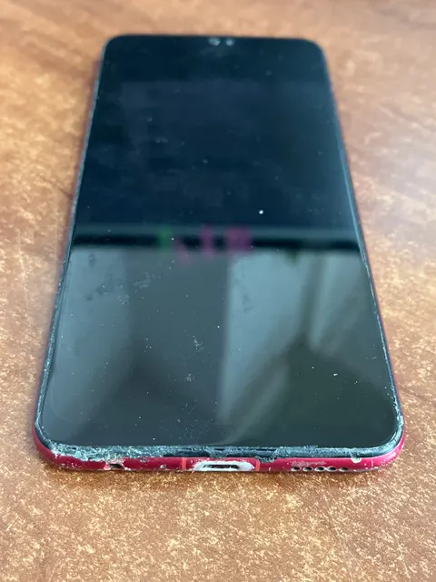 Сотовый телефон марки Honor (хонор) — 1 шт.