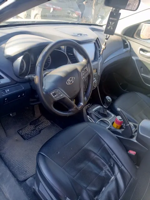 Должник Вишневский Владимир Викторович. Автомобиль легковой универсал HYUNDAI SANTA FE, 2012 г.в., государственный номер Р673КН180, цвет черный, идентификационный номер (VIN) KMHST81XCDU054823, номер кузова (кабина. прицеп) KMHST81XCDU054823, номер двигателя CU688328, изготовитель ТС 13989. Нач. цена: 1170379 руб. Задаток: 175 560 руб.