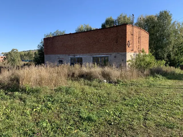 нежилое здание