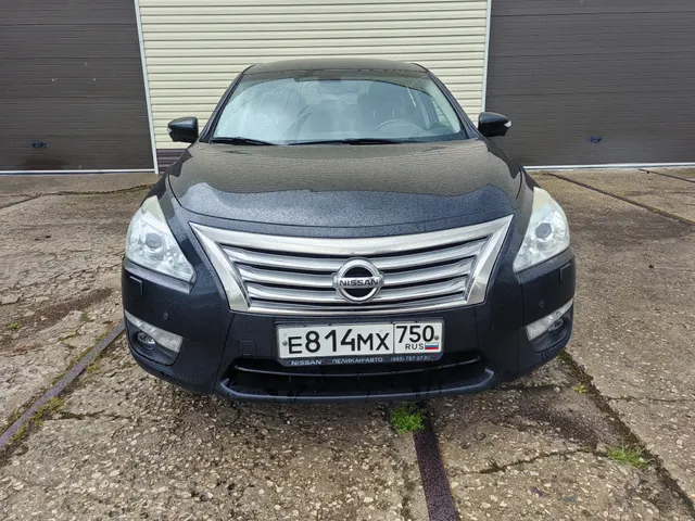 Транспортное средство Nissan Teana