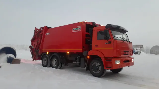 Мусоровоз с задней загрузкой