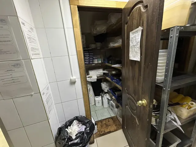 заключение договора аренды нежилых помещений, находящегося в оперативном управлении МАУ СКК «Спектр»