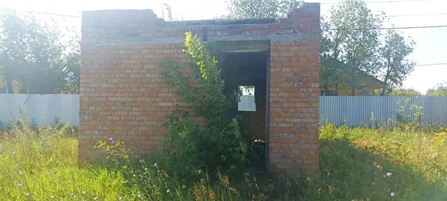 земельный участок площадью 285 кв. м с кадастровым номером 22:61:011048:10, РНФИ П11220102596 по адресу: Алтайский край, г. Барнаул, с. Гоньба, ул. Советская, дом 10-а с расположенным на нем Объектом незавершенного строительства площадью 18.6 кв. м с кадастровым номером 22:61:011048:41, РНФИ П12220012543