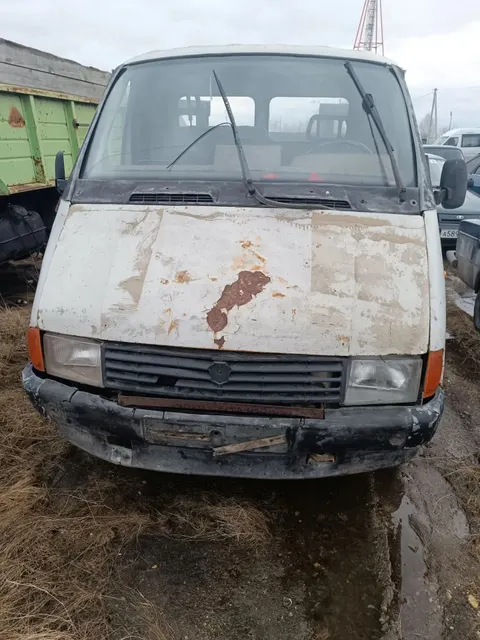 Автомобиль ГАЗ 330210, г/н Р658НР124 (отсутствует), 1995 г.в., VIN XTH330210S1530423, кузов № 31888, двигатель № 50001974, цвет белый, рабочее состояние и комплектность не проверялось. Находится в г. Канск, данное имущество обращено в доход государства (Документы и ключи отсутствуют) (2492/25)