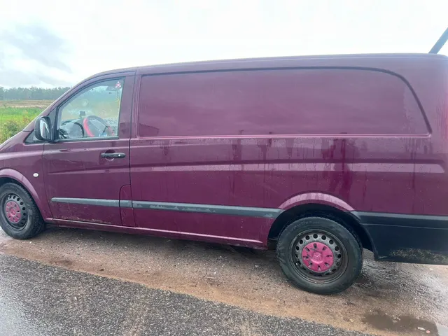 Легковой автомобиль марки Mercedes-Benz VITO