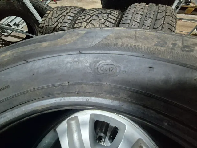 Автомобильная летняя шина Viatti Strada Asimmetrico 215/60 R16