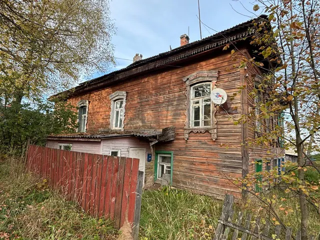 Недвижимое имущество, расположенное по адресу: Российская Федерация, Ярославская область, Борисоглебский район, п. Борисоглебский, ул.Советская, д.8