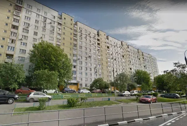 1/2 доля в праве общей долевой собственности на квартиру пл.62,6кв.м по адресу: Российская Федерация, город Москва, вн.тер.г. муниципальный округ Нагатинский затон, улица Коломенская, Дом 21, Квартира 170, к/н 77:05:0004012:6828