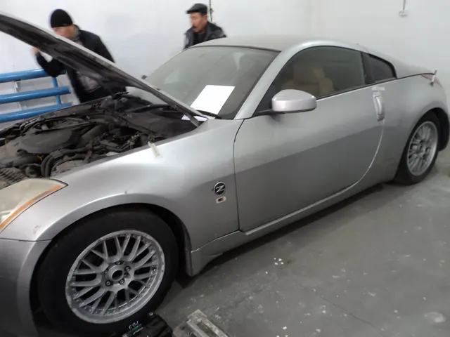 Транспортное средство марки «NISSAN FAIRLADY Z», 2003 года выпуска, номер кузова  «Z33-016247», регистрационный номерной знак F089SVK.