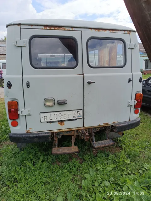 Санитарный автомобиль УАЗ 39629, (VIN) отсутствует, год выпуска 2000
