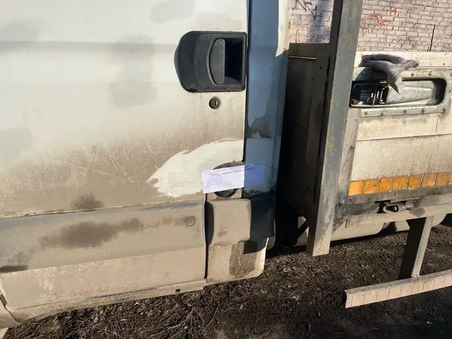 Транспортное средство IVECO 57DL63, 2011 г.в., г/н С949МТ761, VIN X8957DL63B0ER7001, белого цвета, ТС имеет следы ржавчины и коррозии ЛКП по кузову, трещина на лобовом стекле, левое и правое зеркала заднего вида перемотаны изолентой, должник Бушу П.Н., (Поручение ТУ Росимущества в РО от 24.09.2026 № 61-1722-У). Адрес (местоположение): Ростовская область, г. Батайск, ул. Промышленная, 19б.