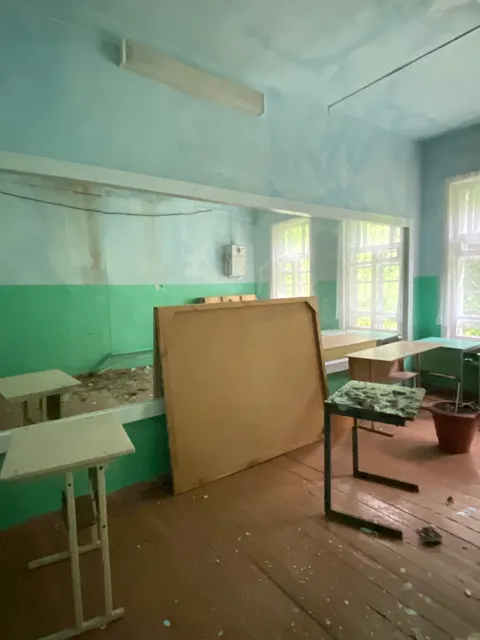 Нежилое здание,  назначение: нежилое, наименование спортшкола, этажность:1,с кадастровым номером74:14:0116001:217 Нежилое здание,  назначение: нежилое, наименование гараж, строение 1, этажность:1, с кадастровым номером 74:14:0107001:689, земельный участок, категория земель: земли населенных пунктов, с кадастровым номером 74:14:0107001:23 адрес: Российская Федерация,Челябинская область, муниципальный округ Кусинский, город Куса, улица 3 Интернационала, 1А