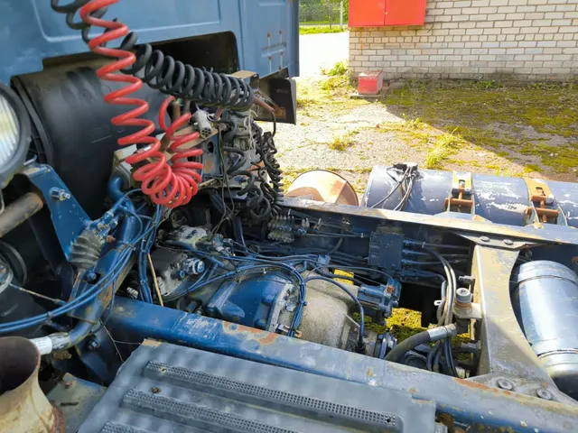 Годные остатки: транспортное средство марки "VOLVO FH 12", 1998 года выпуска, VIN:YV2F4B2C3WC757103, г.р.з. 01kG372 AFP