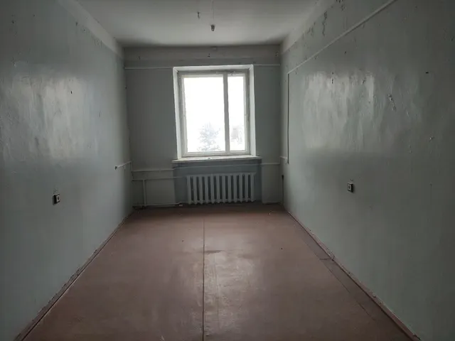 Нежилое помещение с кадастровым номером 37:08:050307:369, площадью 16,9 кв.м., расположенное по адресу: Ивановская область, р-н Комсомольский, г. Комсомольск, ул. Люлина, д. 16, пом. 68 (3 этаж, лит.А)