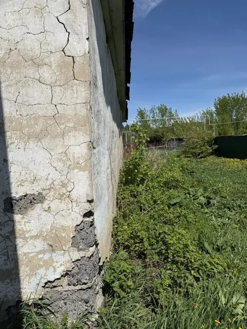 нежилое здание (гараж)