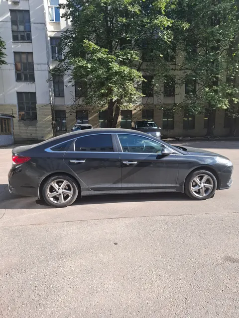 HYUNDAI SONATA (VIN XWEE341FBK0001043)