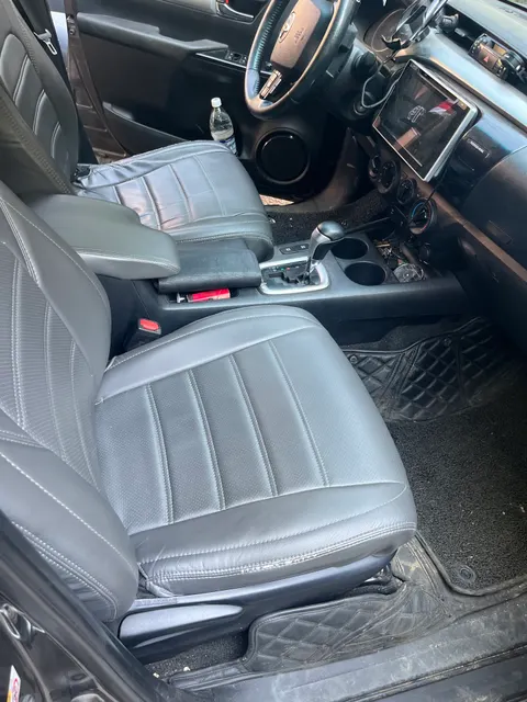 Грузовой бортовой TOYOTA; HILUX; 2015 г.в., г/н Н159ВН75, цвет серый, VIN: MR0HA3CD700700048, номер шасси (рамы): MR0HA3CD700700048. ТС не имеет видимых повреждений, автомобиль в рабочем состоянии