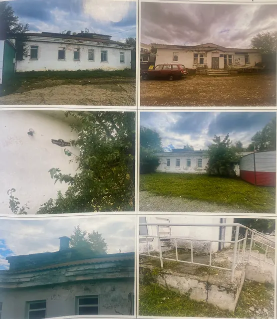 Здание бани с пристроем