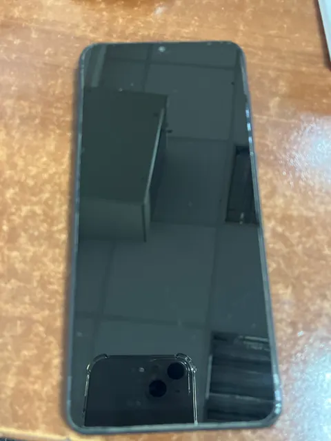 Сотовый телефон марки Samsung Galaxy A20 — 1 шт.