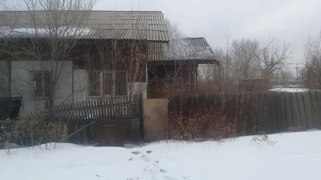 Продажа муниципального недвижимого имущества посредством публичного предложения в электронной форме по адресу: РБ, г Улан-Удэ, ул. Ботаническая, д. 73А, помещение 1.; нежилое помещение с кадастровым номером 03:24:000000:60567, общей площадью 72,6 кв. м., сарай, общей площадью 16,6 кв.м., баня, общей площадью 21,8 кв.м., земельный участок с кадастровым номером 03:24:023901:104, общей площадью 555+/-8,25 кв. м., вид разрешенного использования – деловое управление,