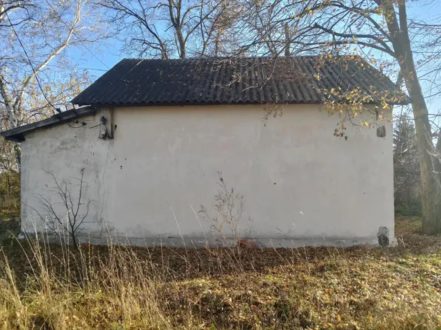 нежилое здание (здание бухгалтерии), площадью 29 кв.м., кадастровый номер: 68:05:0701002:113, Земельный участок с кадастровым номером 68:05:0701009:121, площадью 300 кв.м.,