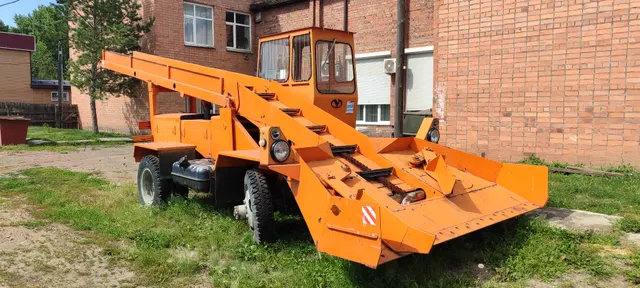 Снегопогрузчик КО-206АН