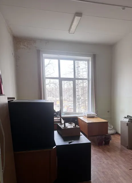 Право на заключение договора аренды нежилых помещений, 22,7 кв.м.
