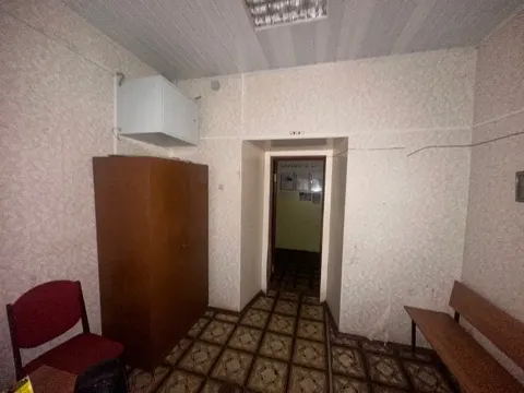 Нежилое помещение площадью 153,7 кв.м., с кадастровым номером 37:25:040603:382, расположенное по адресу: Ивановская область, г. Кинешма, ул. Веснина, д. 5, пом. 1002