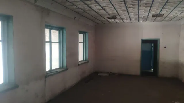 Аренда недвижимого имущества: Здание, наименование: «Нежилое строение (Гараж на 25 автомобилей)», назначение: нежилое, площадь: общая 807,0 кв. м, инвентарный номер: 113299, литер: А, этажность: 2, адрес: Омская область, Омский р-н, с. Троицкое, ул. Дорстрой, д. 10, кадастровый (или условный) номер: 55:20:220302:1099, РНФИ: П12560005302, инвентарный номер в бухгалтерском учете: 41011200084.