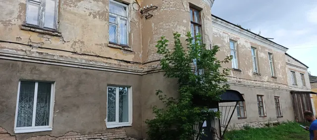 Помещение, назначение: нежилое, этаж № 2, общей площадью 275,1 кв.м, кадастровый номер: 59:37:0620302:556 адрес объекта: Пермский край, Усольский район, г. Усолье, ул. Елькина, д. 11 (объект обременен договором безвозмездного пользования:  147,2 кв.м – на неопределенный срок).