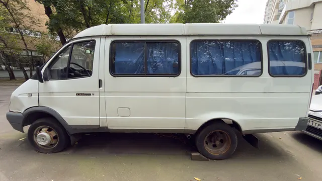 Продажа транспортного средства автобуса ГАЗ 32213, 2004 года выпуска, VIN ХТН32213040384139