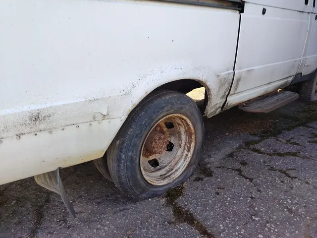 Автомобиль ГАЗ  322132