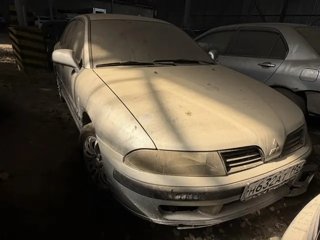 Автомобиль Минцубиши Карисма, г/н Н632АТ196, г.в. 2000, VIN XMCSNDA1AYF053629