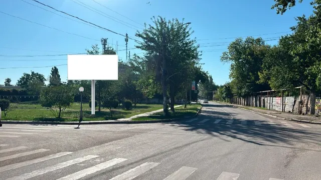 1) (№ в Схеме РК 3) г. Харцызск, ул. Филатова, 1км+350м от развилки на въезде в Харцызск со стороны Макеевки, слева; 2) (№ в Схеме РК 5)  г. Харцызск, ул. Нахимова, д. 1 по Зеленому пер; 3) (№ в Схеме РК 8) г. Харцызск, пер. Клары Цеткин, д. 1; 4) (№ в Схеме РК 12) г. Харцызск, ул. Октябрьская, на пересечении с ул. Сергея Лазо (поз. 2); 5) (№ в Схеме РК 17) г. Харцызск, ул. Зугрэсовская, на пересечении с ул. Островского; 6) (№ в Схеме РК 20) г. Харцызск, бульв. Полупанова