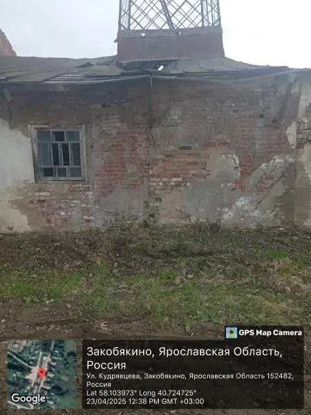Нежилое помещение площадью 73,8 кв.м., расположенное на первом этаже, по адресу: Ярославская область, Любимский р-н, с. Закобякино, ул. Кудрявцева, д. 3, пом. 10, кадастровый номер 76:06:100601:294