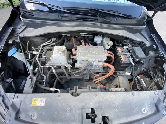 Продажа транспортного средства Легковой автомобиль Москвич 3е (VIN XTC213505P0A00333)