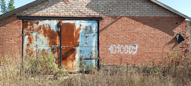 Недвижимое имущество, расположенное в нежилом здании с кадастровым номером 56:12:1303001:171, площадью 183,4 кв.м., расположенного по адресу: Российская Федерация, Оренбургская область, м.р -н Илекский, с. п. Студёновский сельсовет, п. Заживный, ул. Степная, стр. 1А