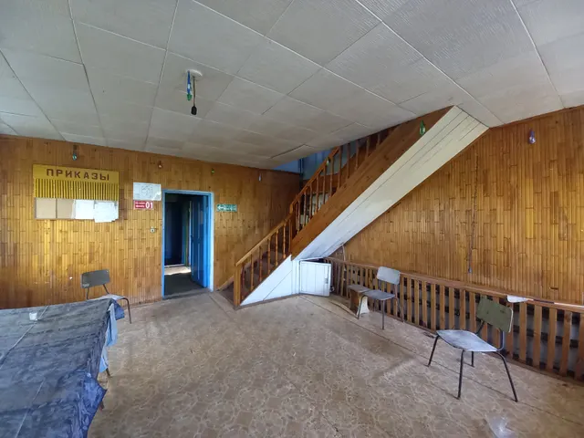 Земельный участок, категория земель - земли населенных пунктов, вид разрешенного использования - отдых (рекреация), площадь - 673 кв. м, кадастровый номер 12:13:1150101:33, с расположенным на нем объектом недвижимости: здание, назначение - нежилое, площадь - 95,5 кв. м, 2-этажное (в том числе подземных этажей - 0), кадастровый номер 12:13:1150101:667, местоположение: Республика Марий Эл, Моркинский район, пос. Октябрьский, ул. Профсоюзная, д. 38а