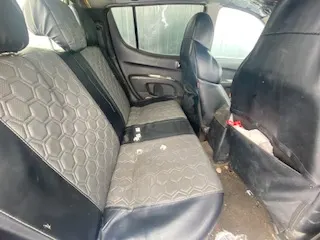 Автомашина грузовой-бортовой Mitsubishi L200, 2.5 (пикап), 2014 г.в., серый, полный привод, дизельный, механика, на ходу, лобовое стекло разбито, вмятина на крыше кузова, аккумулятор снят, правое и левое зеркала отсутствуют. Местонахождение: РС(Я), Анабарский район, с. Саскылах. Собственник Муниципальное многопрофильное унитарное предприятие им. Николая Егоровича Андросова.