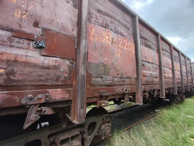 Полувагон 4-осный с люками в полу без тормозной площадки