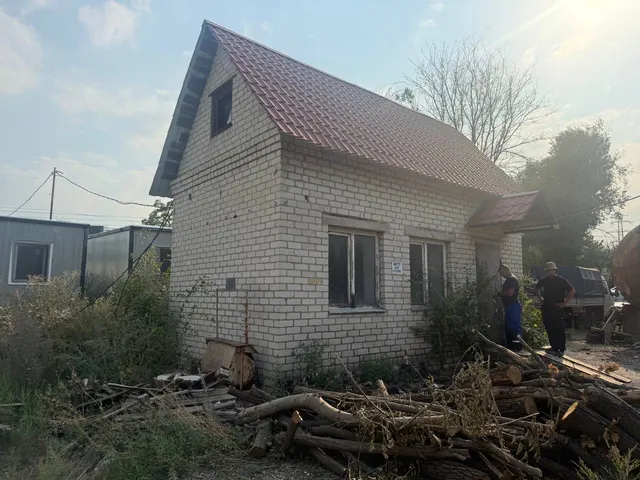 Нежилые здания общей площадью 211,0 кв.м, в том числе: здание весовой общей  площадью 157,70 кв.м (кадастровый номер 93:27:0010932:366), лит. А-1; нежилое здание площадью 36,30 кв.м (кадастровый номер 93:27:0010932:365); нежилое здание лаборатории площадью 17,0 кв.м (кадастровый номер 93:27:0010932:367), по адресу: Российская Федерация, Донецкая Народная Республика, городской округ Донецк, город Донецк, улица Федосеева, дом 12А, находящиеся  в собственности Донецкой Народной Республики