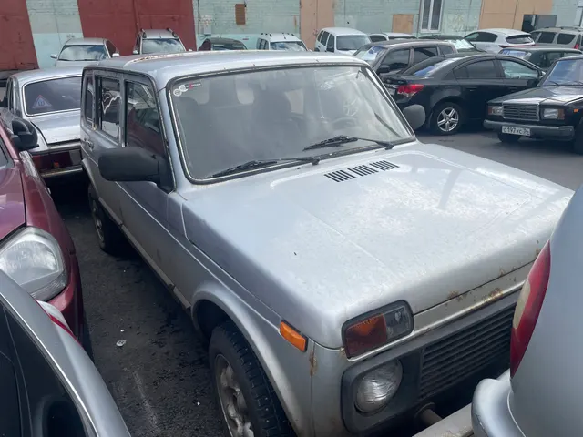 Продажа автомобиля Лада 213100, 2010 года выпуска